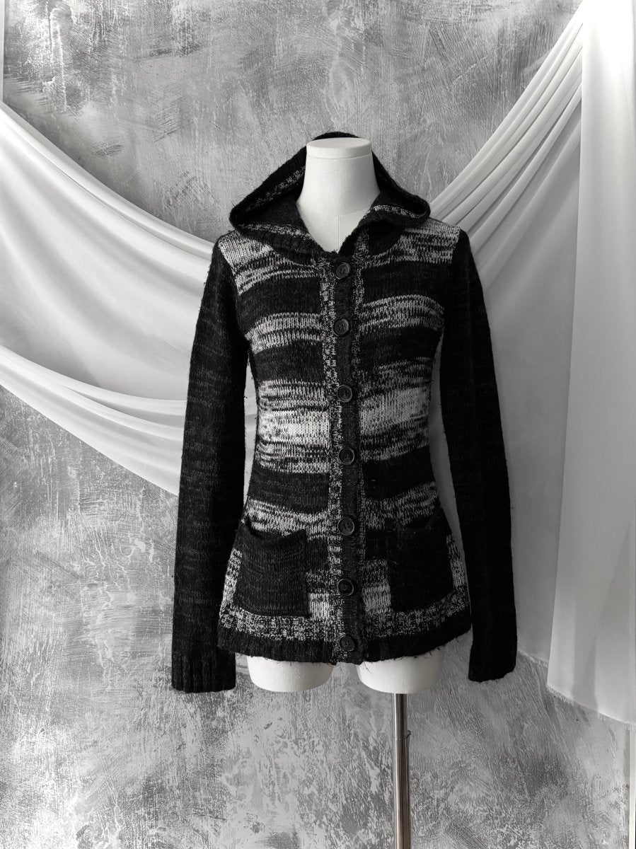 Badger Knit Cardigan - MIDNIGHT FAE