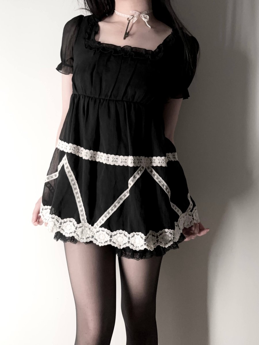 Black Frilly Lace Blouse - MIDNIGHT FAE