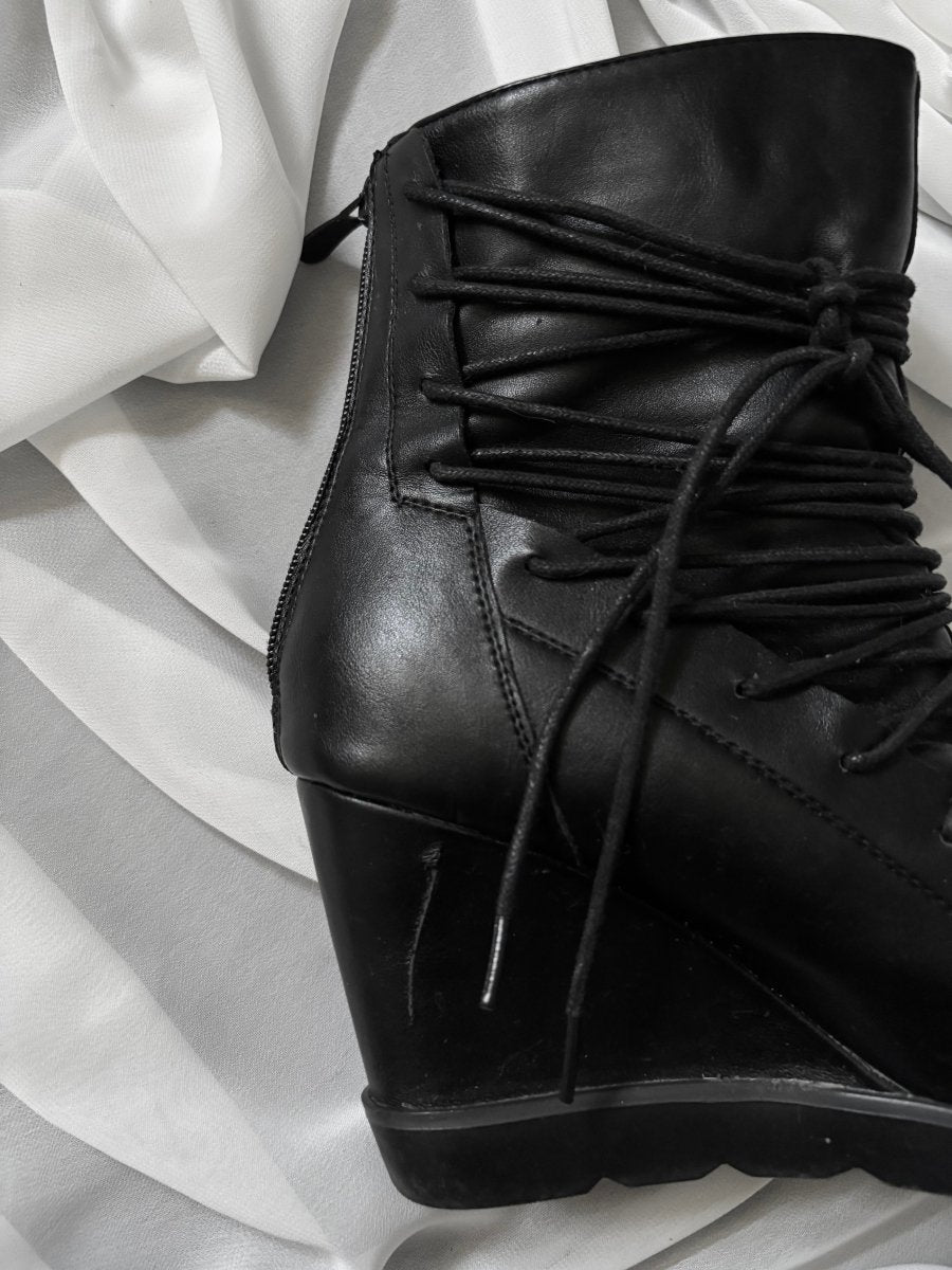 Bound Leather Boots - MIDNIGHT FAE