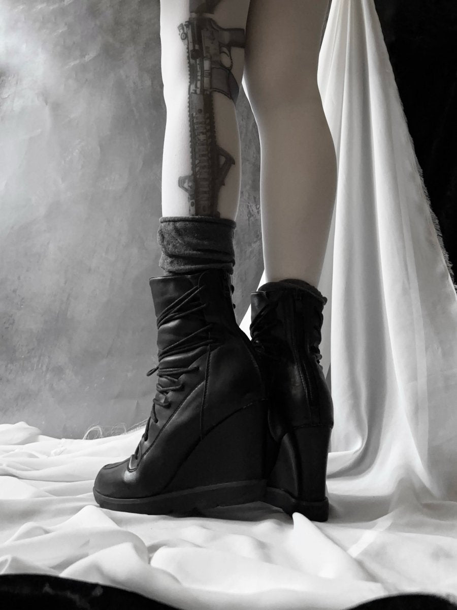 Bound Leather Boots - MIDNIGHT FAE
