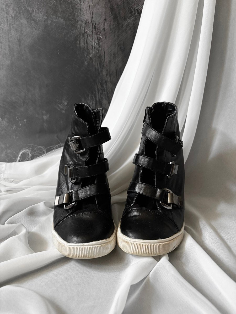 Buckle Wedge Sneakers - MIDNIGHT FAE
