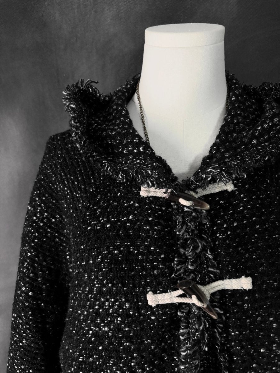 Chez-voeu Grey Poncho - MIDNIGHT FAE