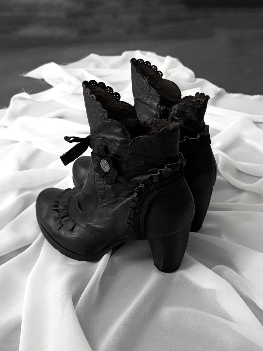 Essence Ankle Boots - MIDNIGHT FAE