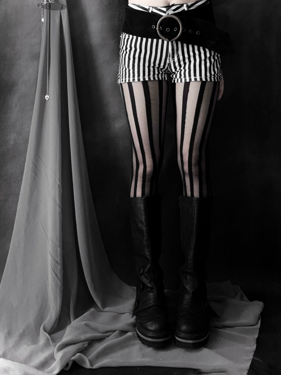 Ingni Striped Shorts - MIDNIGHT FAE