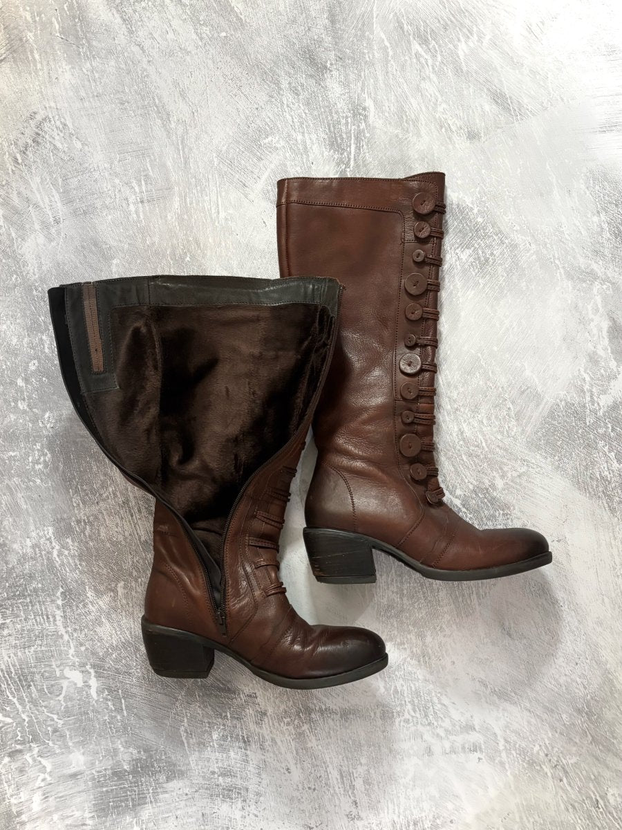 Leather Button Boots - MIDNIGHT FAE