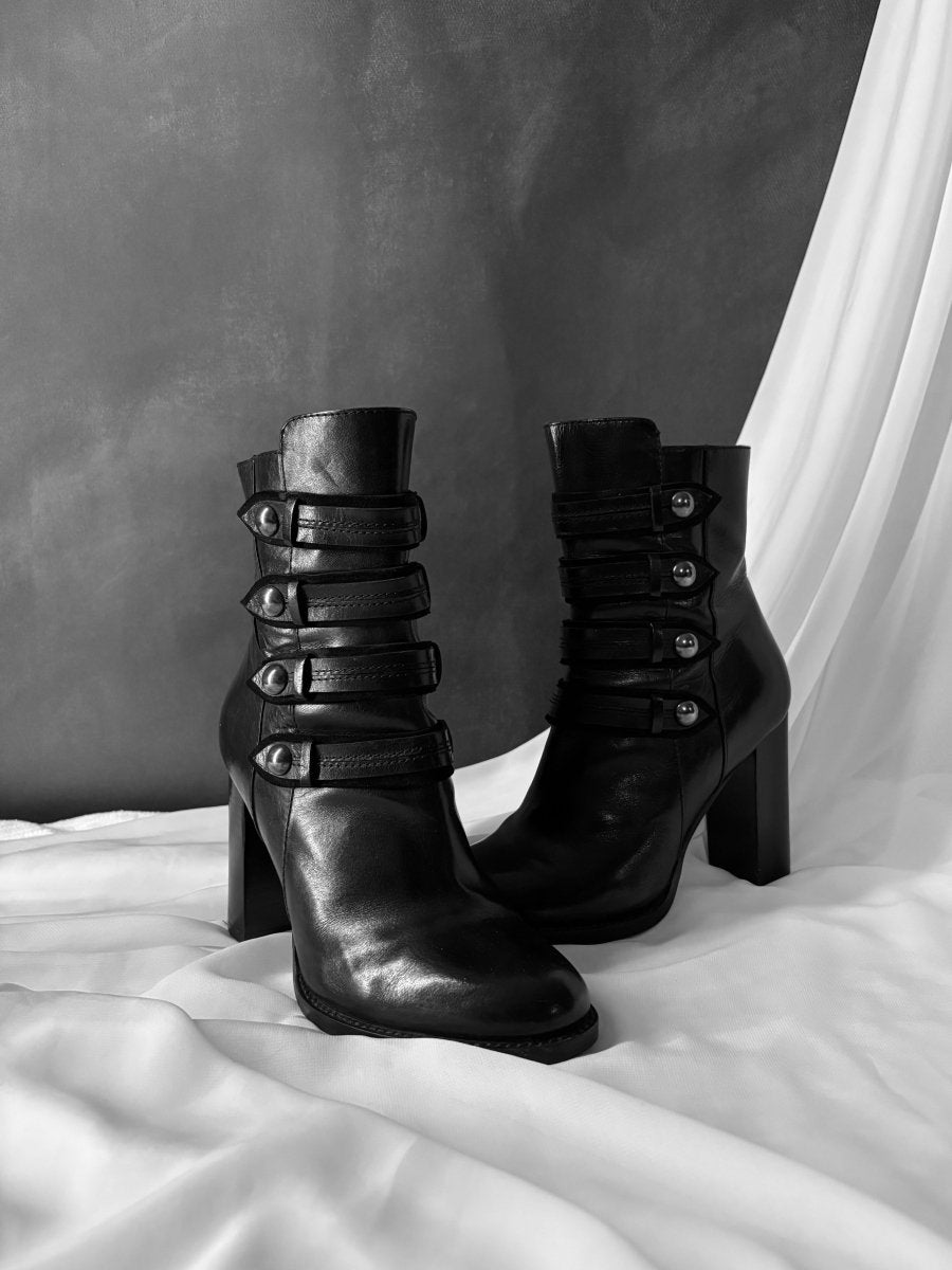 Nursace Ankle Boots - MIDNIGHT FAE