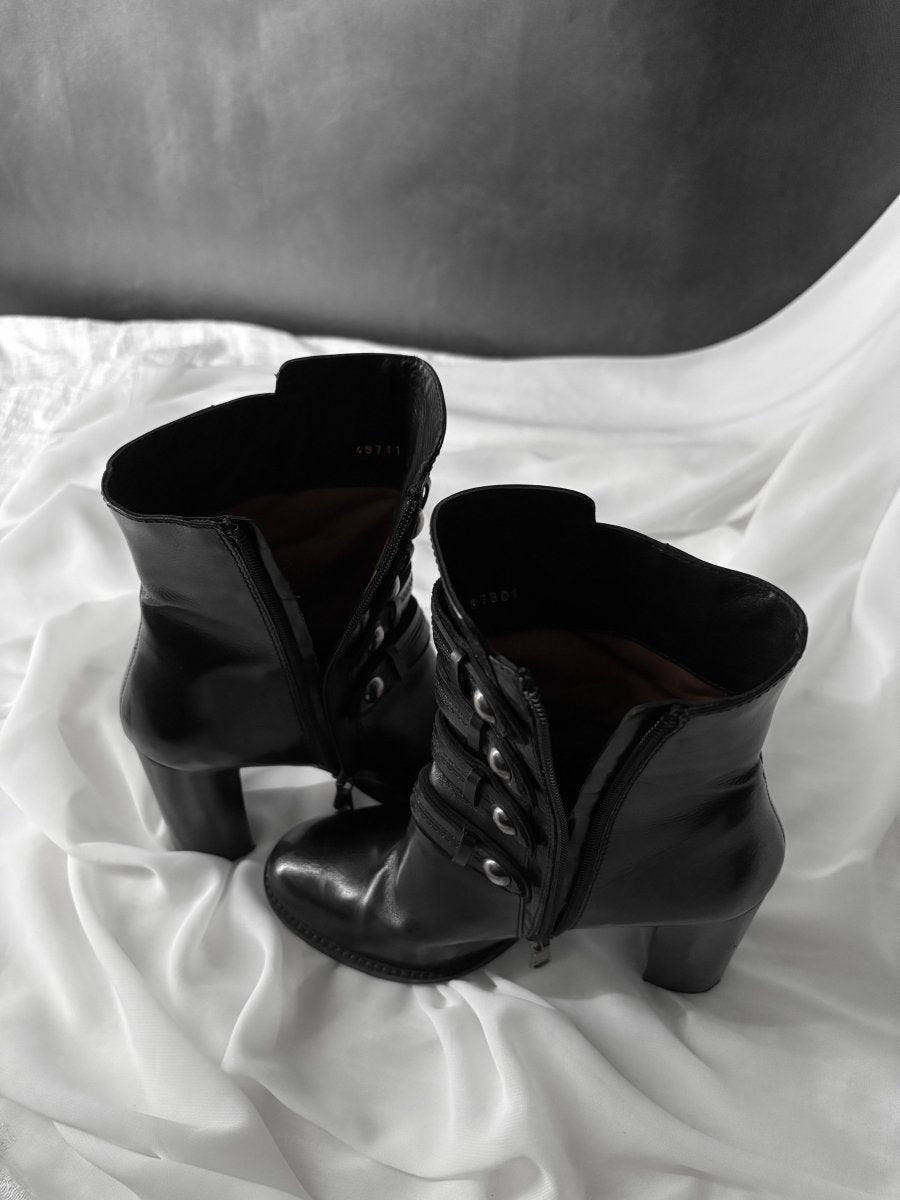 Nursace Ankle Boots - MIDNIGHT FAE