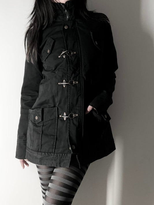 Presque Metal Clasp Coat - MIDNIGHT FAE