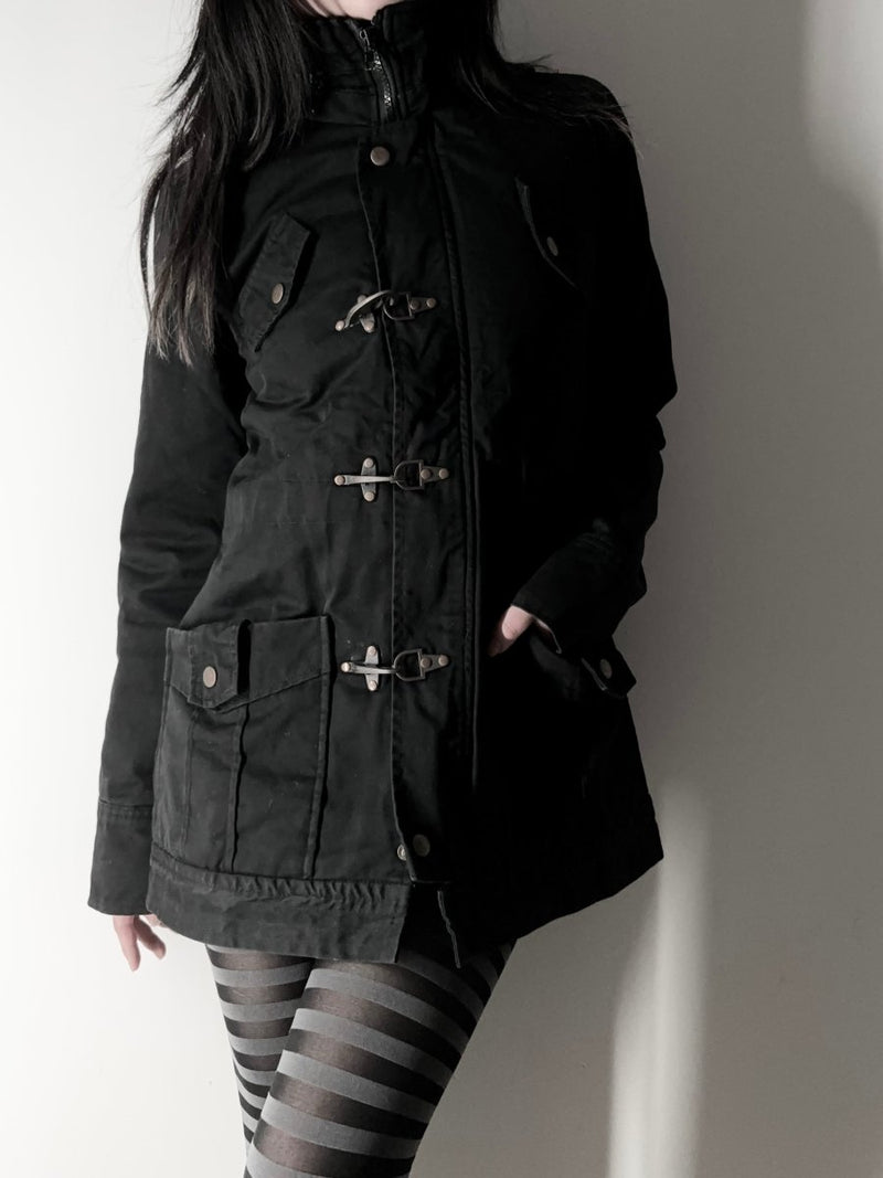 Presque Metal Clasp Coat - MIDNIGHT FAE