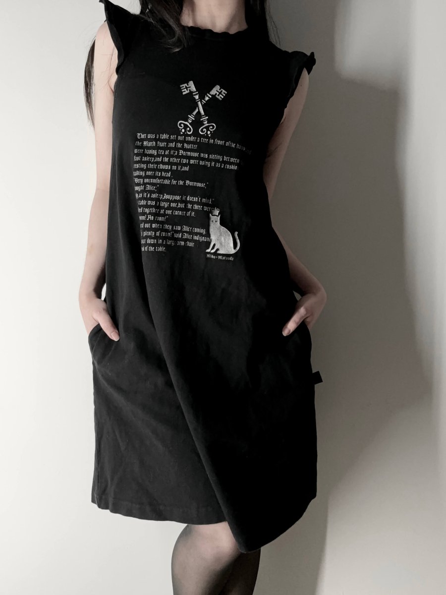 The Key Sleeveless Dress - MIDNIGHT FAE