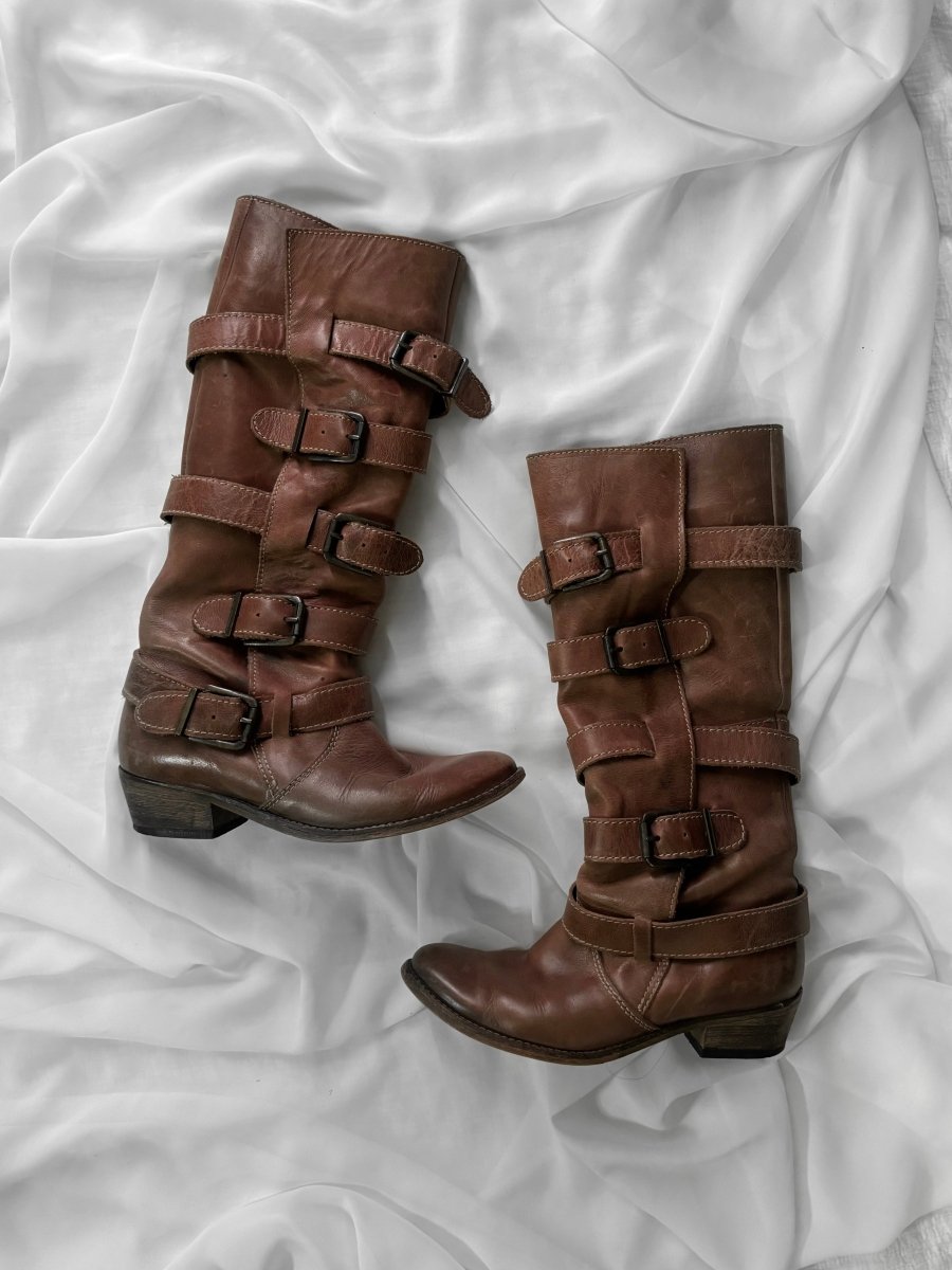 Wayfarer Buckle Boots - MIDNIGHT FAE