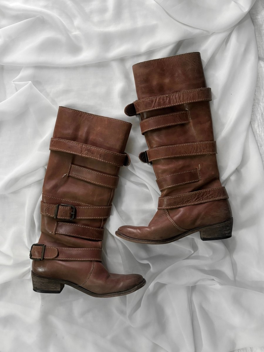 Wayfarer Buckle Boots - MIDNIGHT FAE